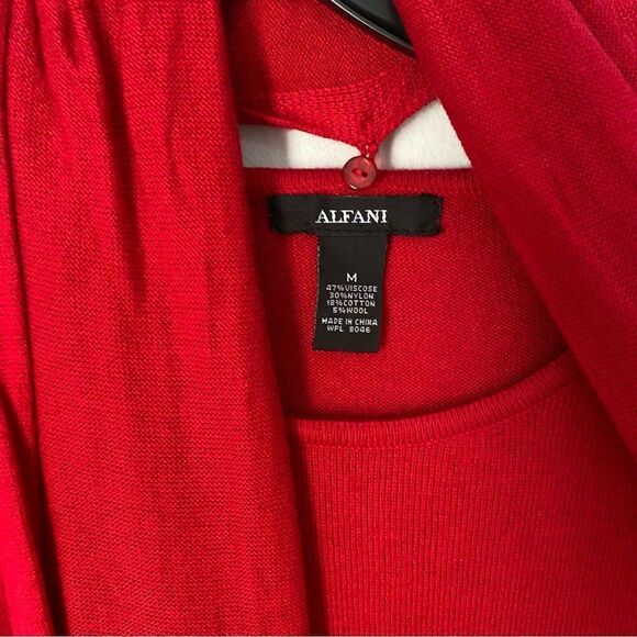 Alfani Women’s Scoop Neck Attachable Fringe Scarf Long Sleeve Tunic Sweater Red - Picture 2 of 3